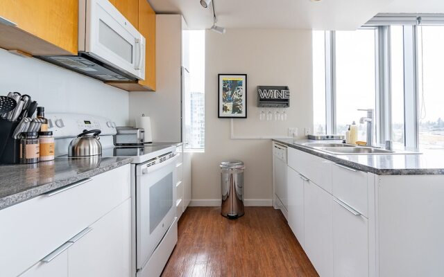 Sophari Bellevue Tower Apts