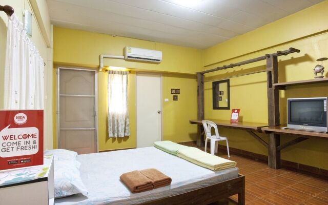 NIDA Rooms Min Buri 6 Floating Market