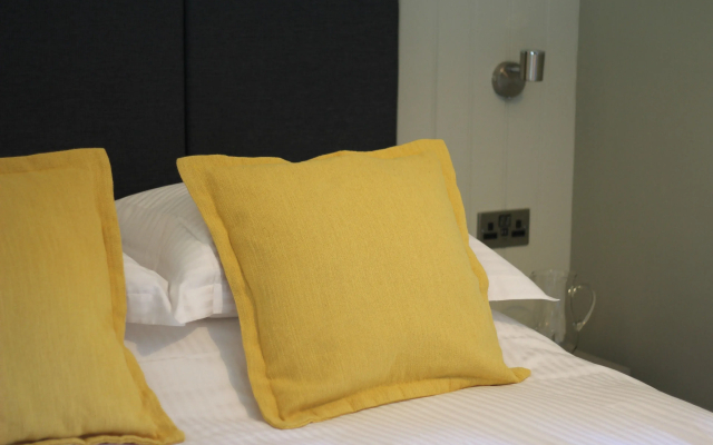 The Five Pilchards Inn