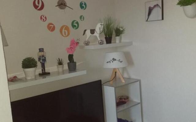 t2 refait a neuf a port la nouvelle