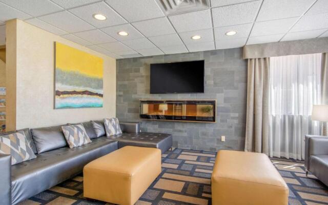 Days Inn - Sudbury