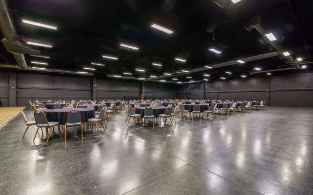 Clarion Hotel Convention Center
