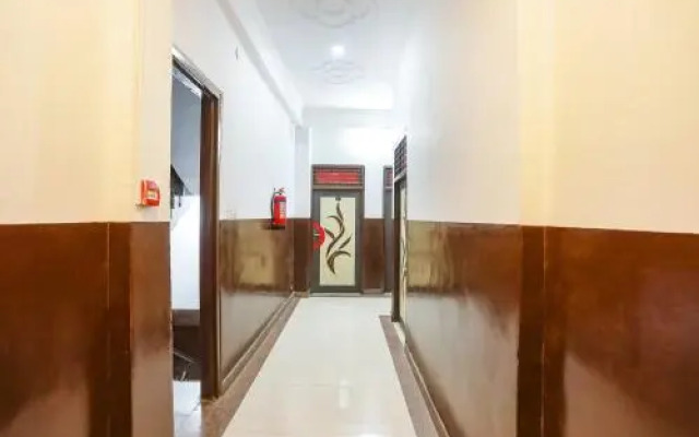 Fabhotel Pranjul Inn