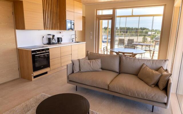 Marina Resort A7
