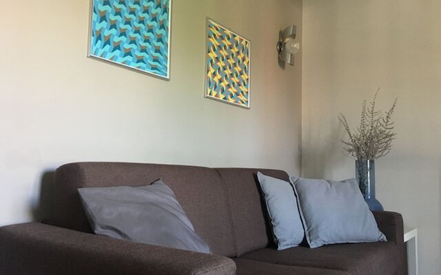 Jolly Apartments