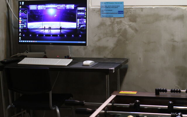 Time Travelers Party Hostel In Hongdae - Foreigners Only