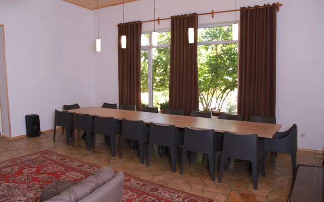 Villa Quattro - Villa with Open Pool and Eco Garden