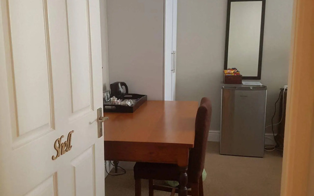 Melkbosch Guesthouse