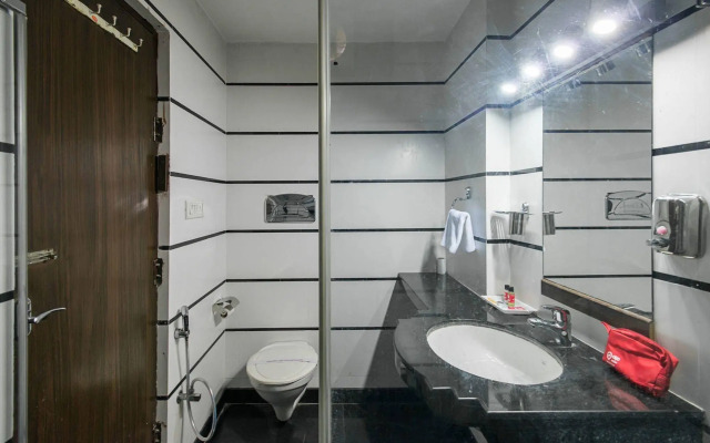 OYO Premium Jaipur Railway Station