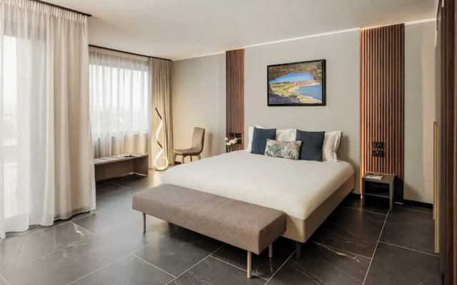 Isabella Suites