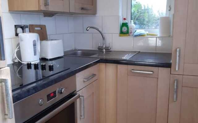 Cosy & Bright 1 Bed Flat Near Hove Station