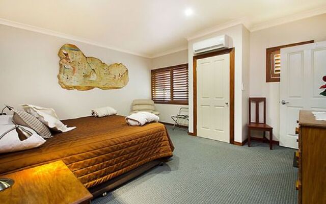 Artisan Spa Views B&B and Cottage