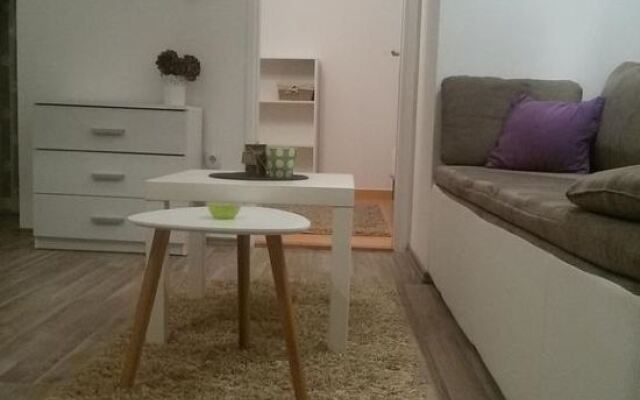 Apartment Mana