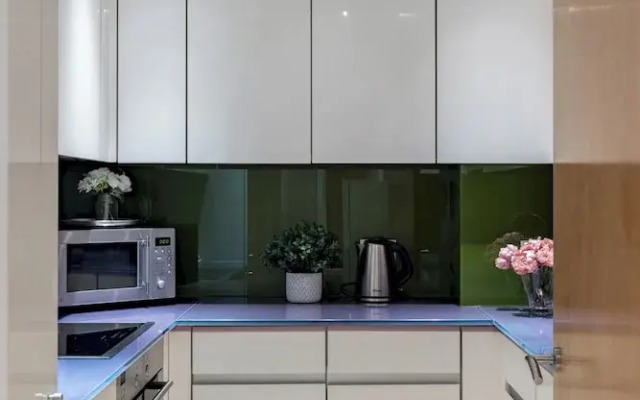Park Lane 4-bed Huge Designer pad