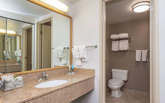 Endeavor Inn & Suites, Trademark Collection by Wyndham