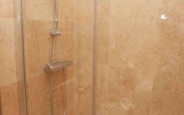 1 Bedroom Luxury Flat in Central Bath