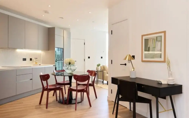 The Tottenham Wonder - Pleasing 2bdr Flat With Balcony