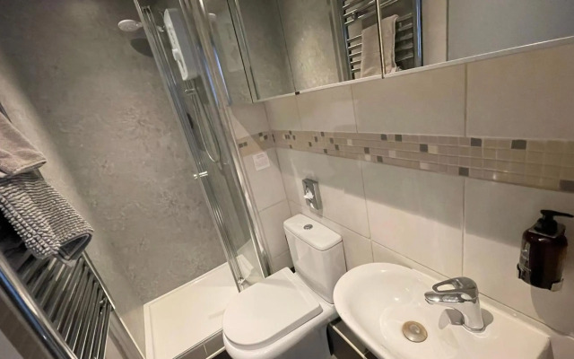 Ei8ht Brighton Apartments