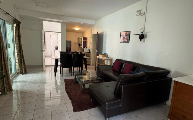 Patong Ours Guesthouse