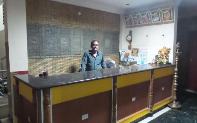 DM Travellers Inn