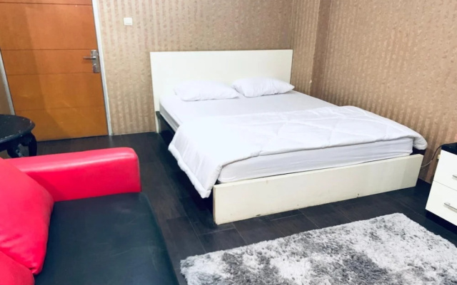 OYO 93585 Apartemen Cibubur Village By Raja Property