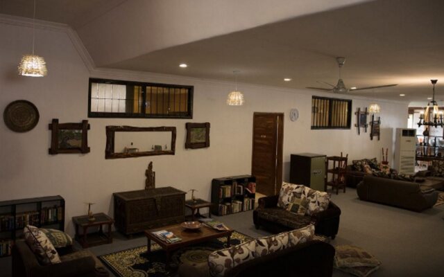 Wag Hill Lodge