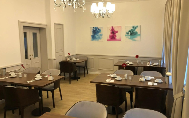 Hotel Rheinischer Hof