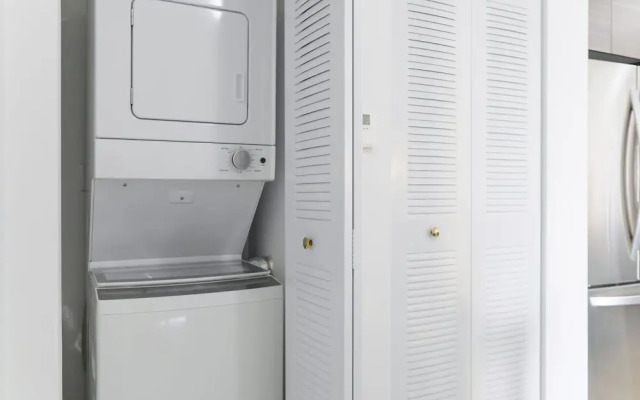 Wynwood 1BR Condo w Free Parking