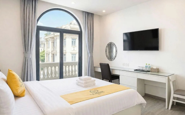 Hua Yi Hotel Phu My Hung - Korean Street – Guest Rooms – Ho Chi Minh City