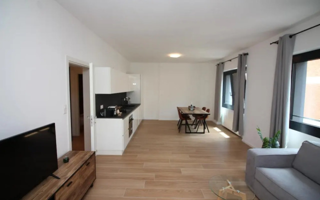 Boutique Apartment 9