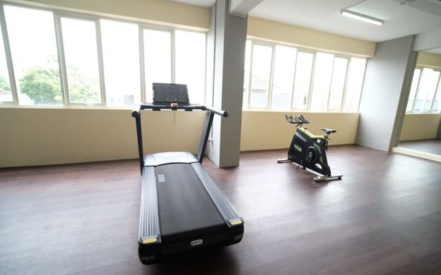 Best Choice And Tidy 2Br At Puncak Dharmahusada Apartment