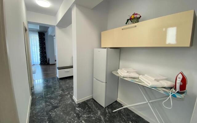 Beach Land Apartments 4