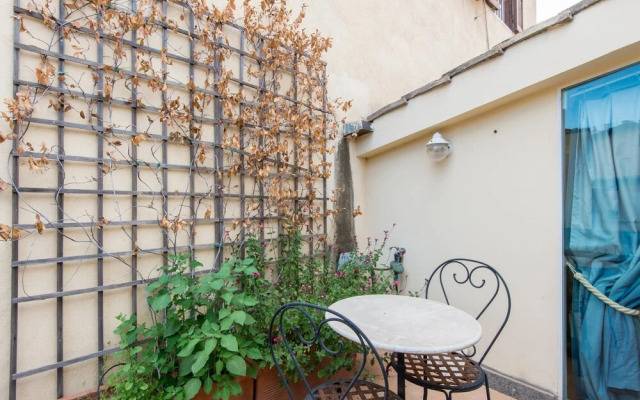 RSH Lucina Design Terrace Apartment