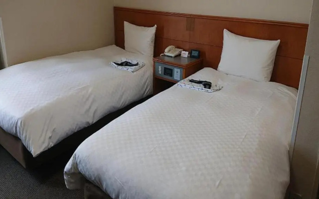 Pearl Hotel Ota