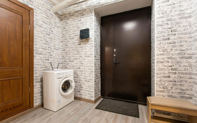 Трехкомнатные апартаменты на улице Миллионная 23