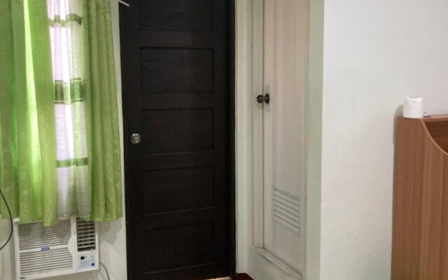 Carisil Bldg by OYO Rooms