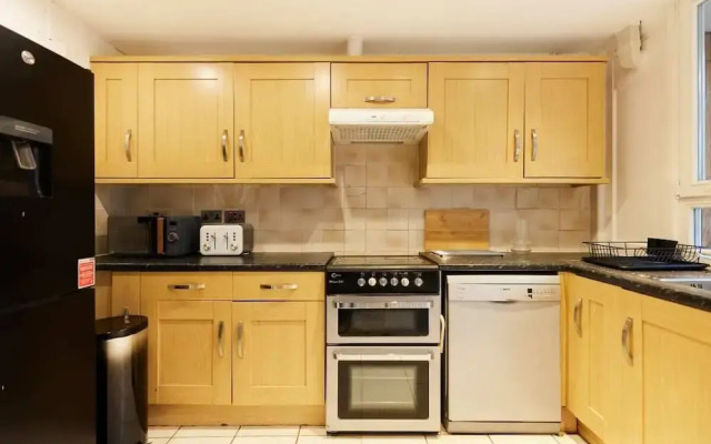 The Kennington Park Crib - Lovely 2bdr Flat With Garden