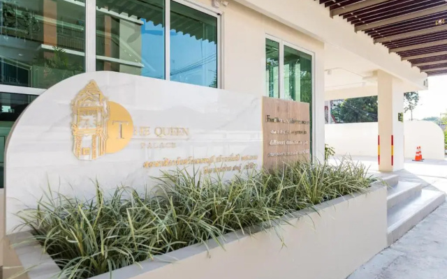 The Queen Palace