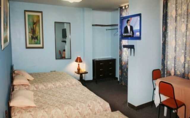 Oro Hotel