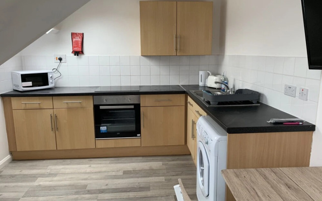 Central Plymouth Apartment