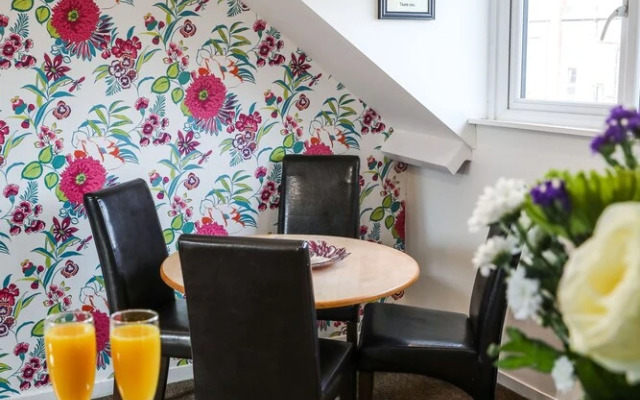 Glencoe Holiday Apartments