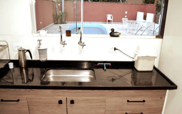 Nova, piscina exclusiva, 350 m. de Camburizinho