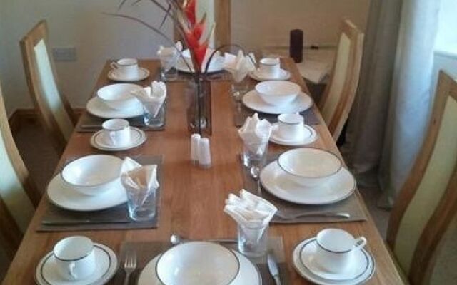 Thistledo House Bed & Breakfast