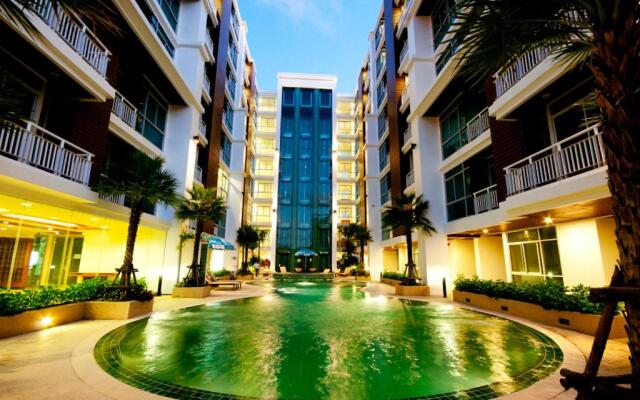 D Varee Residence Patong