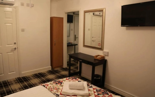 Old Coach House Motel