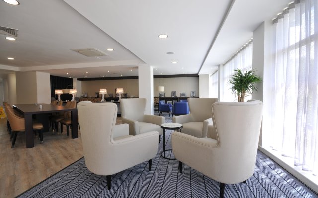 Holiday Inn Express Leigh - Sports Village, an IHG Hotel