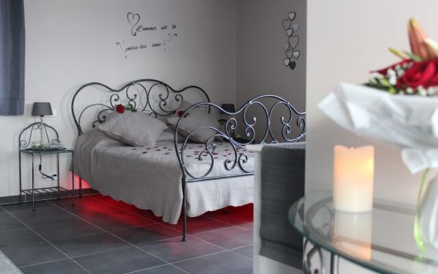 Au Plaisir Des Sens - Jacuzzi