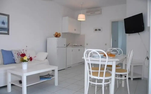 Villa Fleria Seaside Studios & Apts