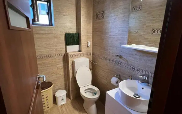 Aparthotel Brown