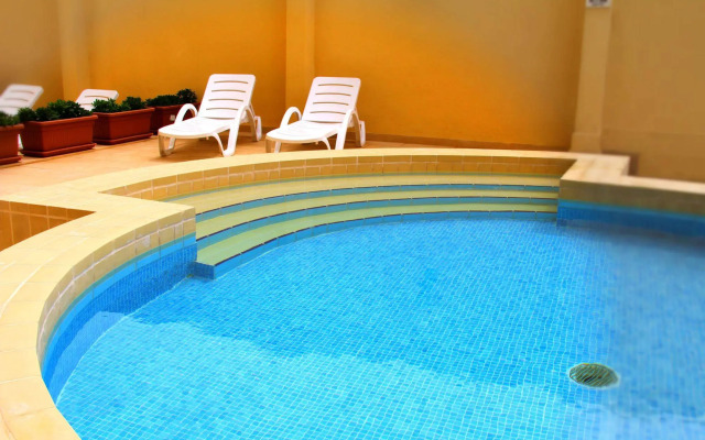 Mavina Hotel & Apartments
